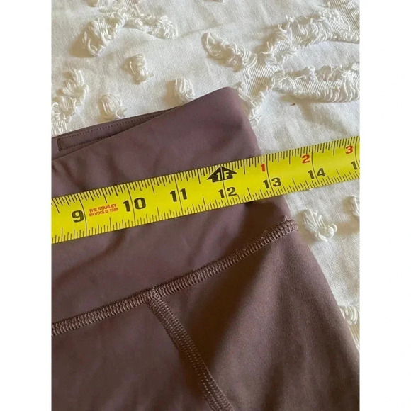 Lululemon Leggings Women’s 6 City Core Tight *28" - Picture 6 of 9